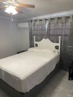 Alquiler Vacacional - TheRedDoor@ShermanAve near Downtown Nassau