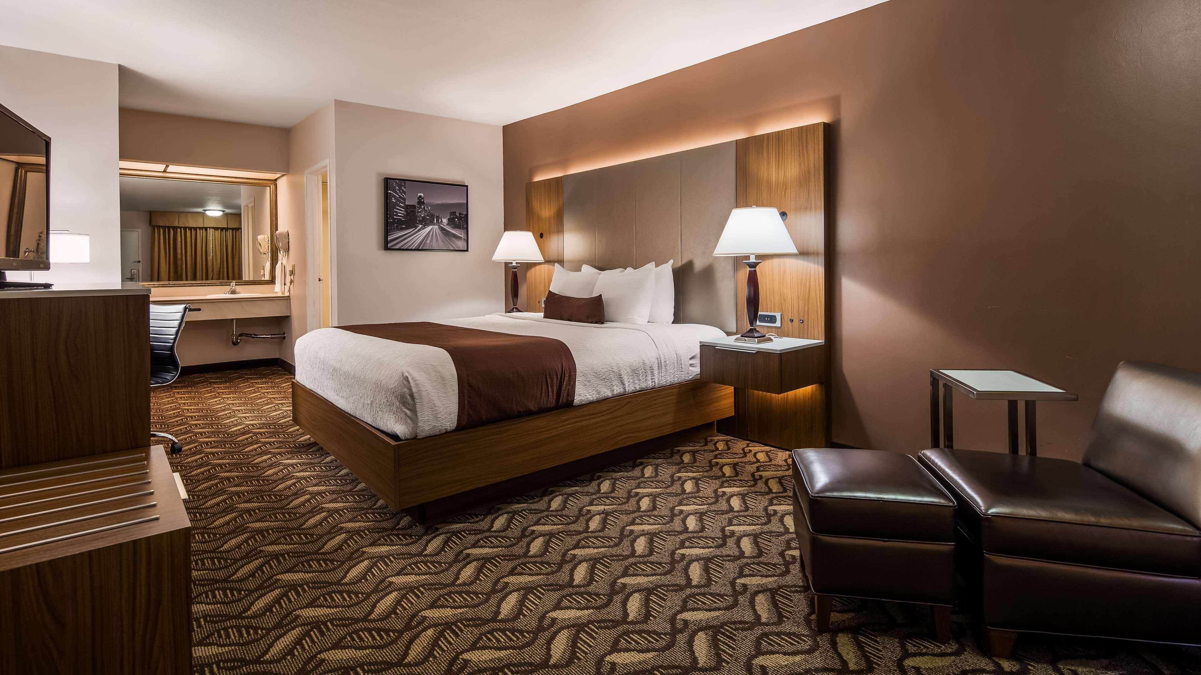 Vista Exterior Best Western Airport Plaza Inn Hotel – Los Angeles LAX