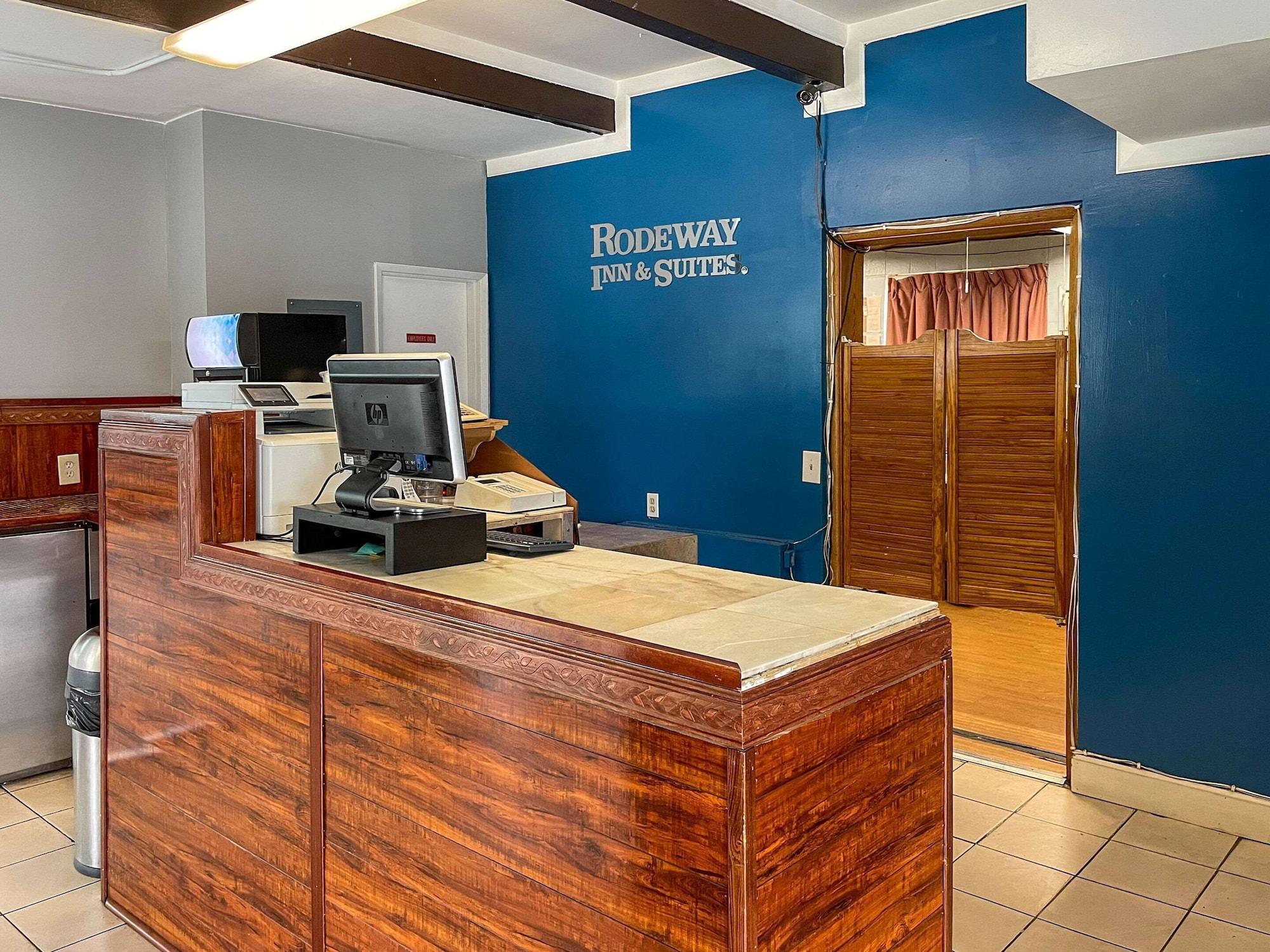Vista Lobby Rodeway Inn & Suites Omak - Okanogan
