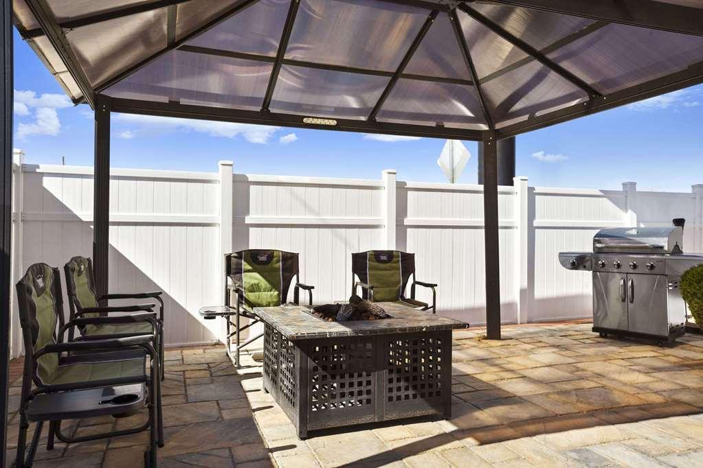 Varios SureStay Hotel by Best Western Grants