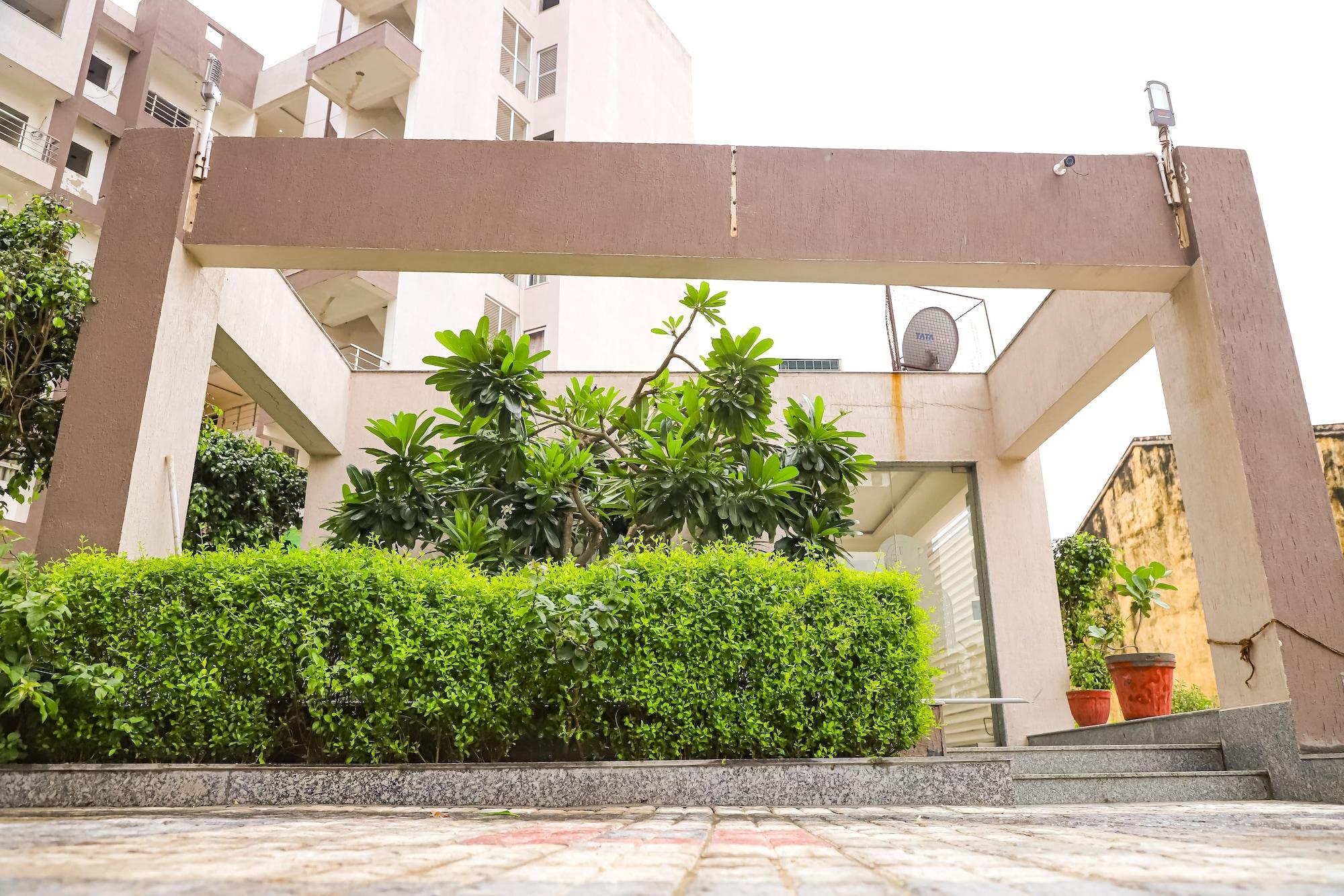 Vista Lobby Hotel Shri Radha Nikunj Vrindavan Opposite Prem Mandir