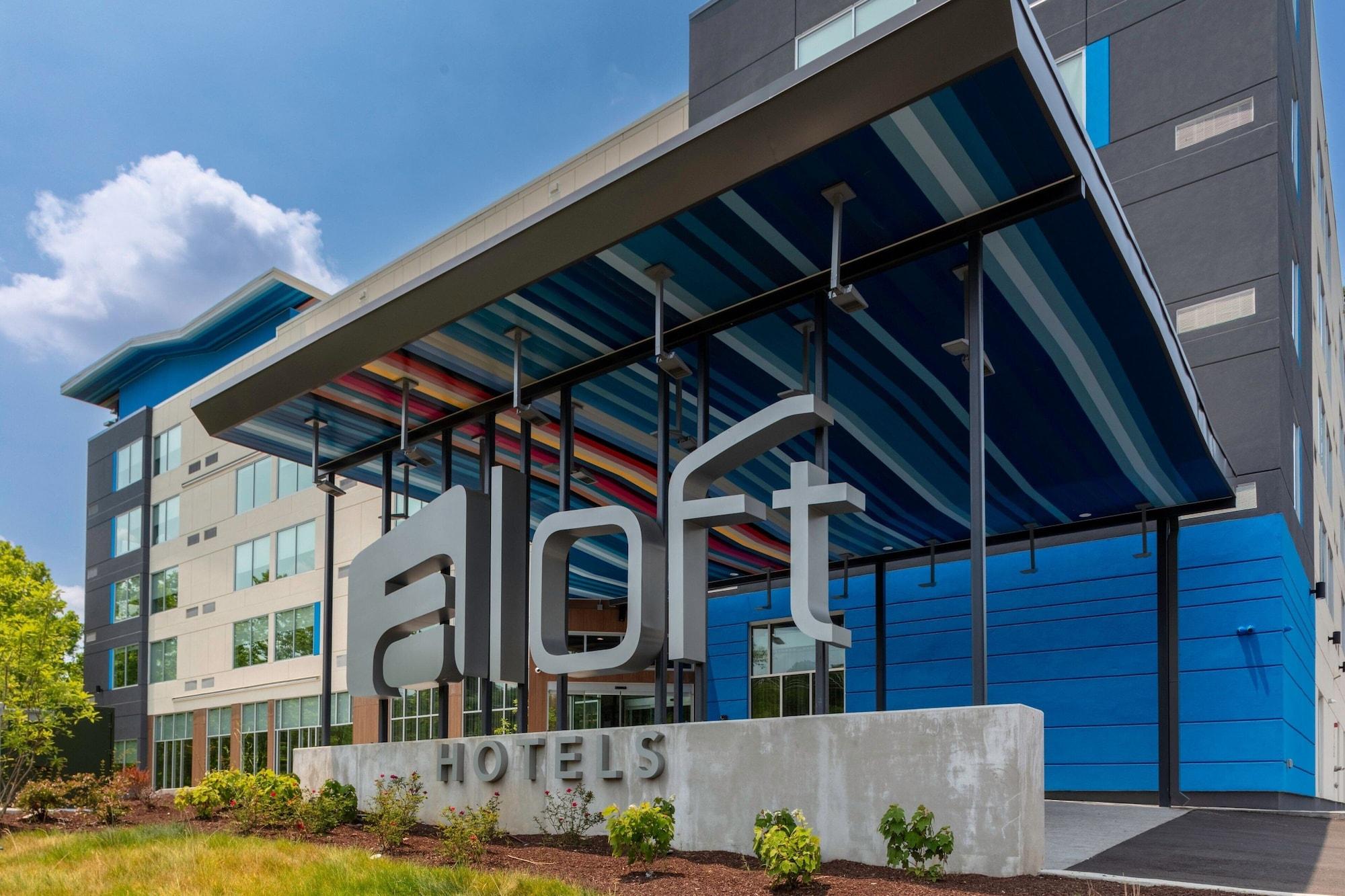 Varios Aloft Nashville Airport