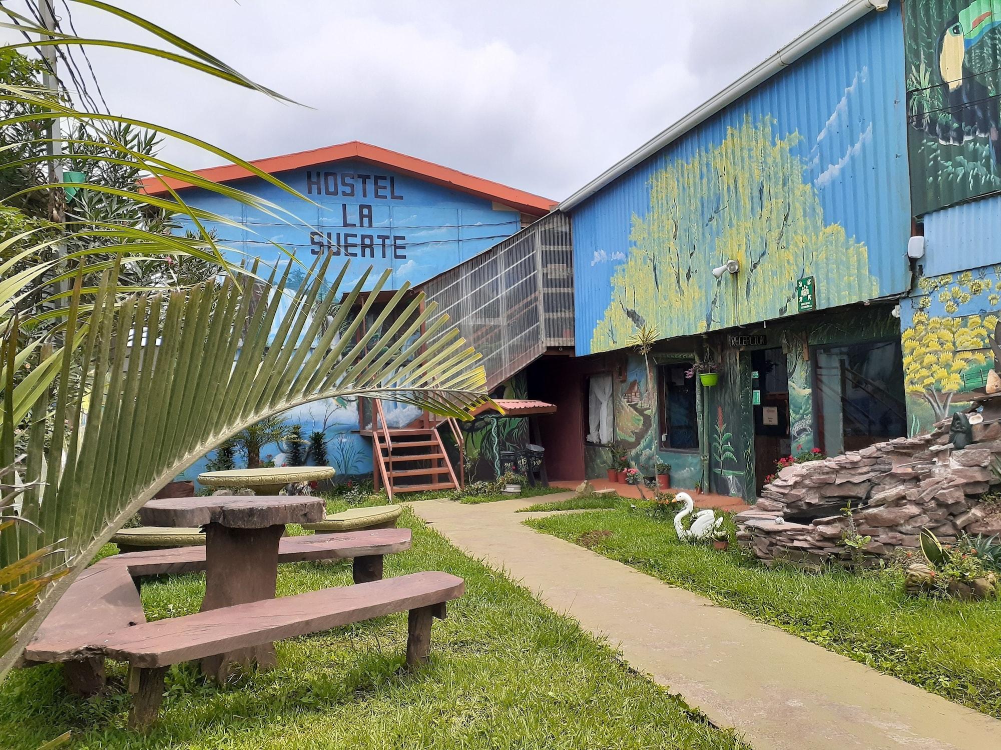 Vista Exterior Hostel La Suerte
