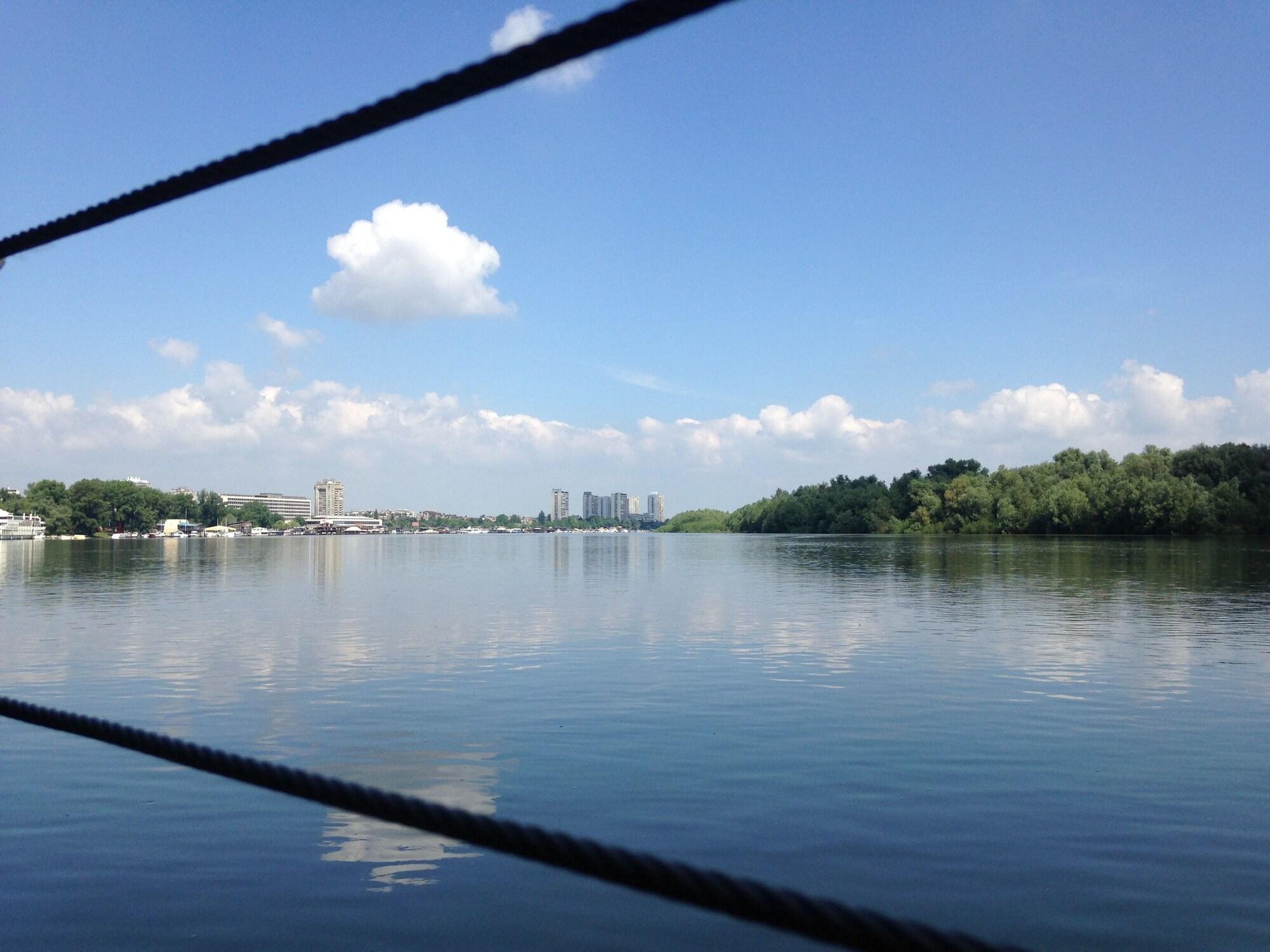 Equipamiento de Habitación B&B Boatel Charlie