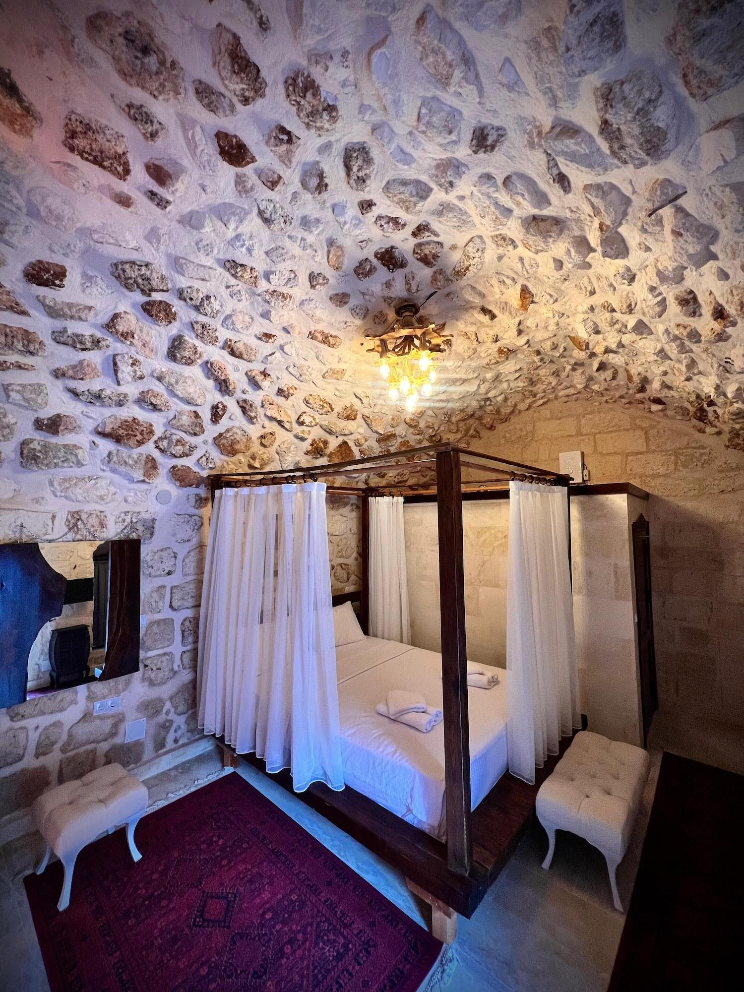 Varios Şahmeran Otel Cafe Restoran