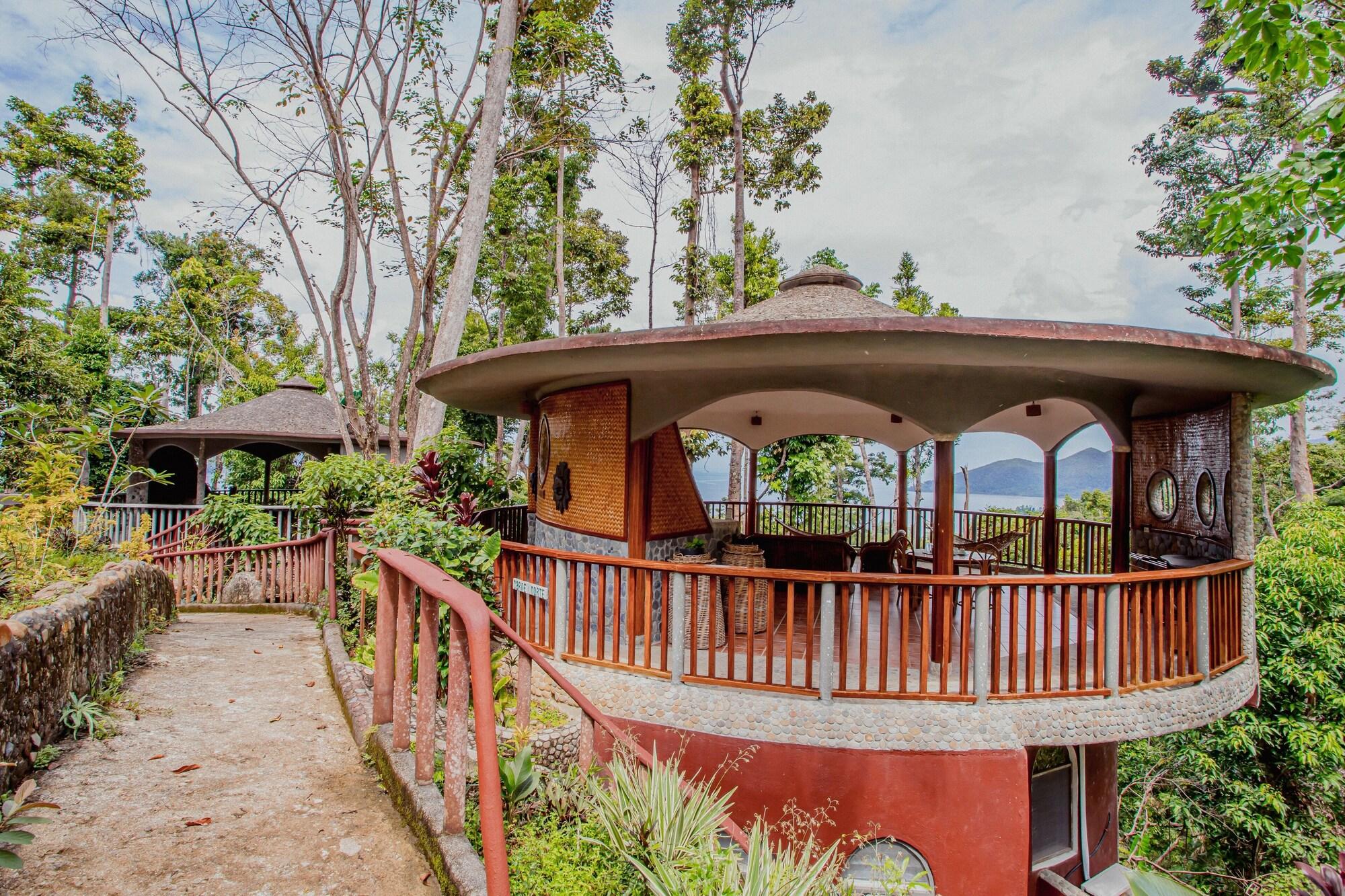 Vista Exterior Atremaru Jungle Retreat