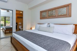 Alquiler Vacacional - ** PRIVATE POOL & YARD in Luxury Gold Coast Villa!**