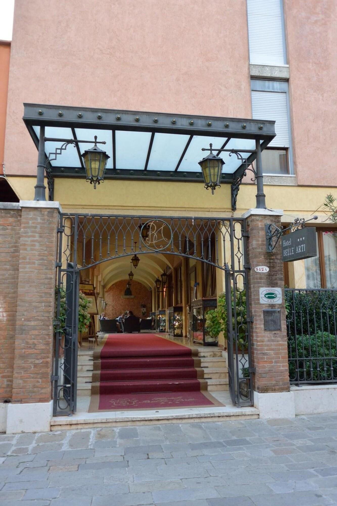 Vista Exterior Belle Arti Hotel