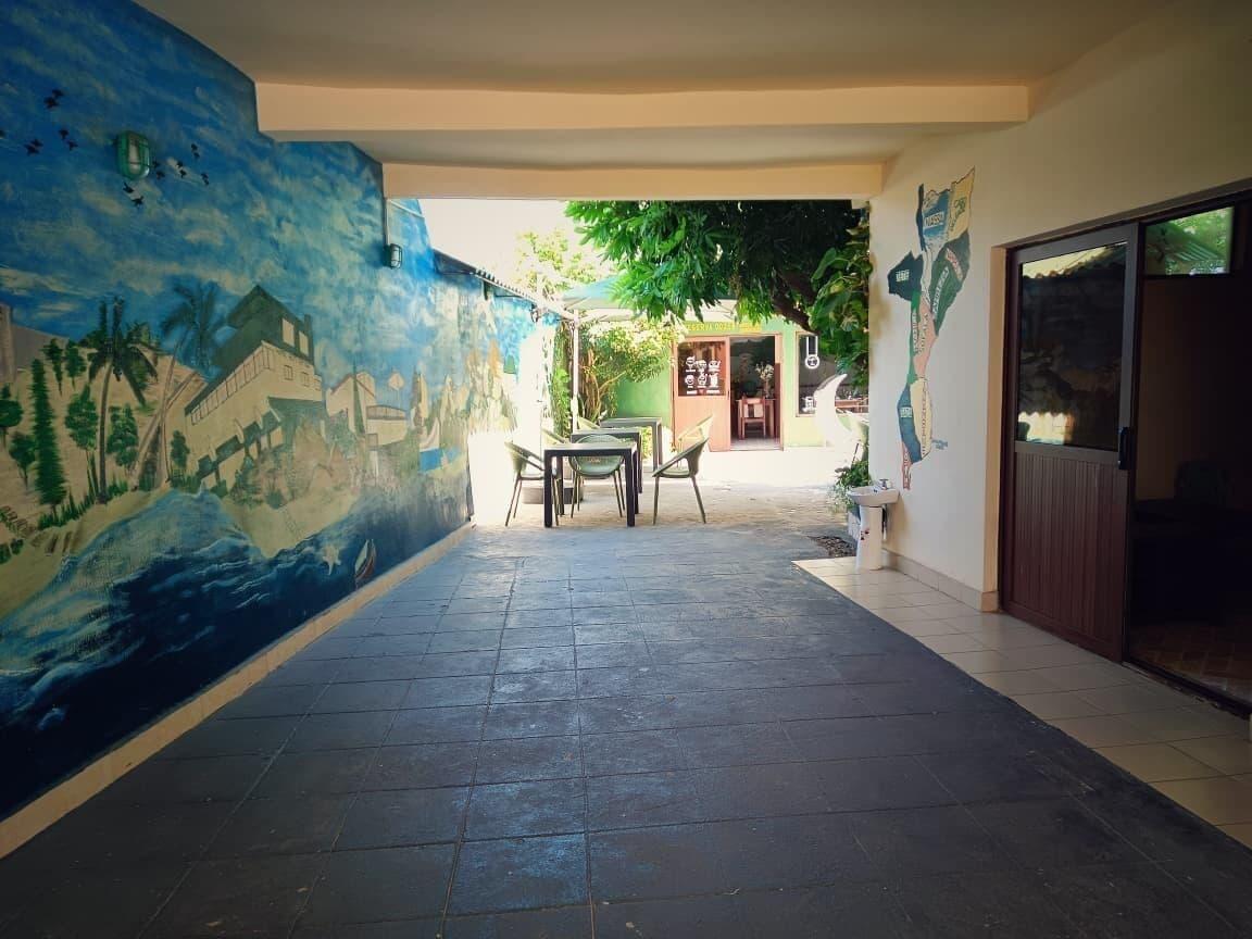 Vista Exterior Hotel Bom Amigo