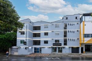 Alojamiento - HOTEL MED COLOMBIA ESTADIO