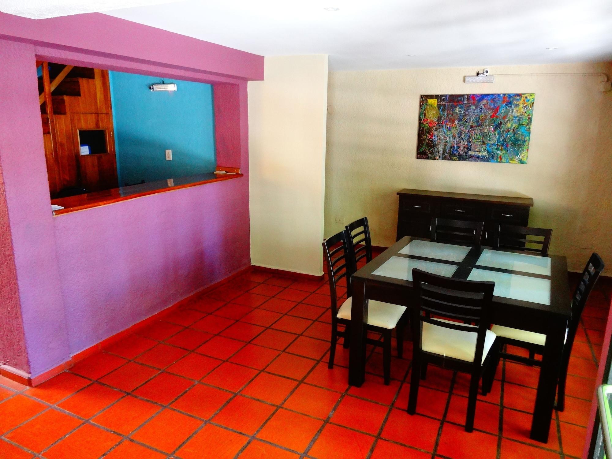 Restaurant Black Sheep International Hostel