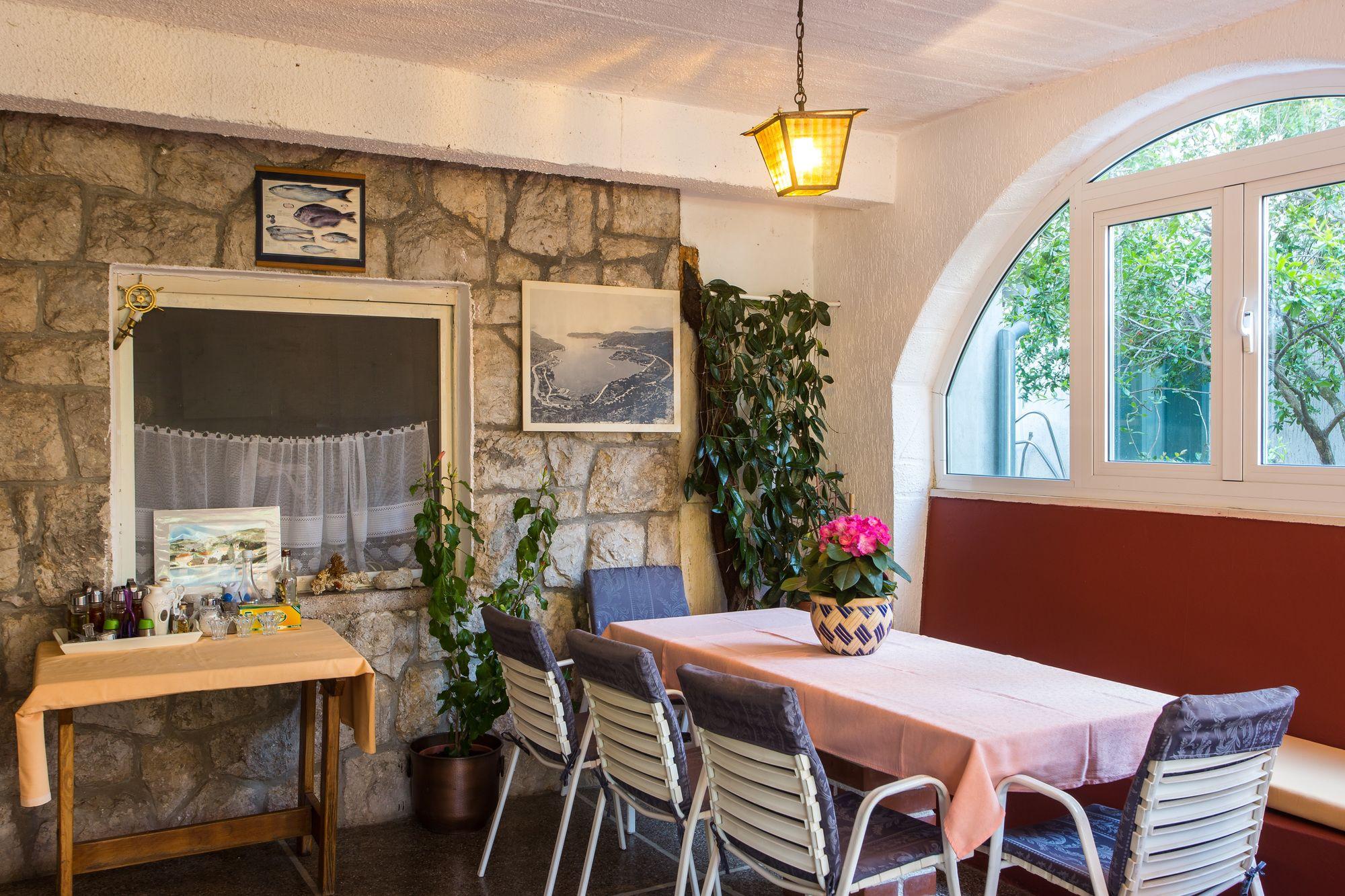 Comodidades del Alojamiento Guest House J&J