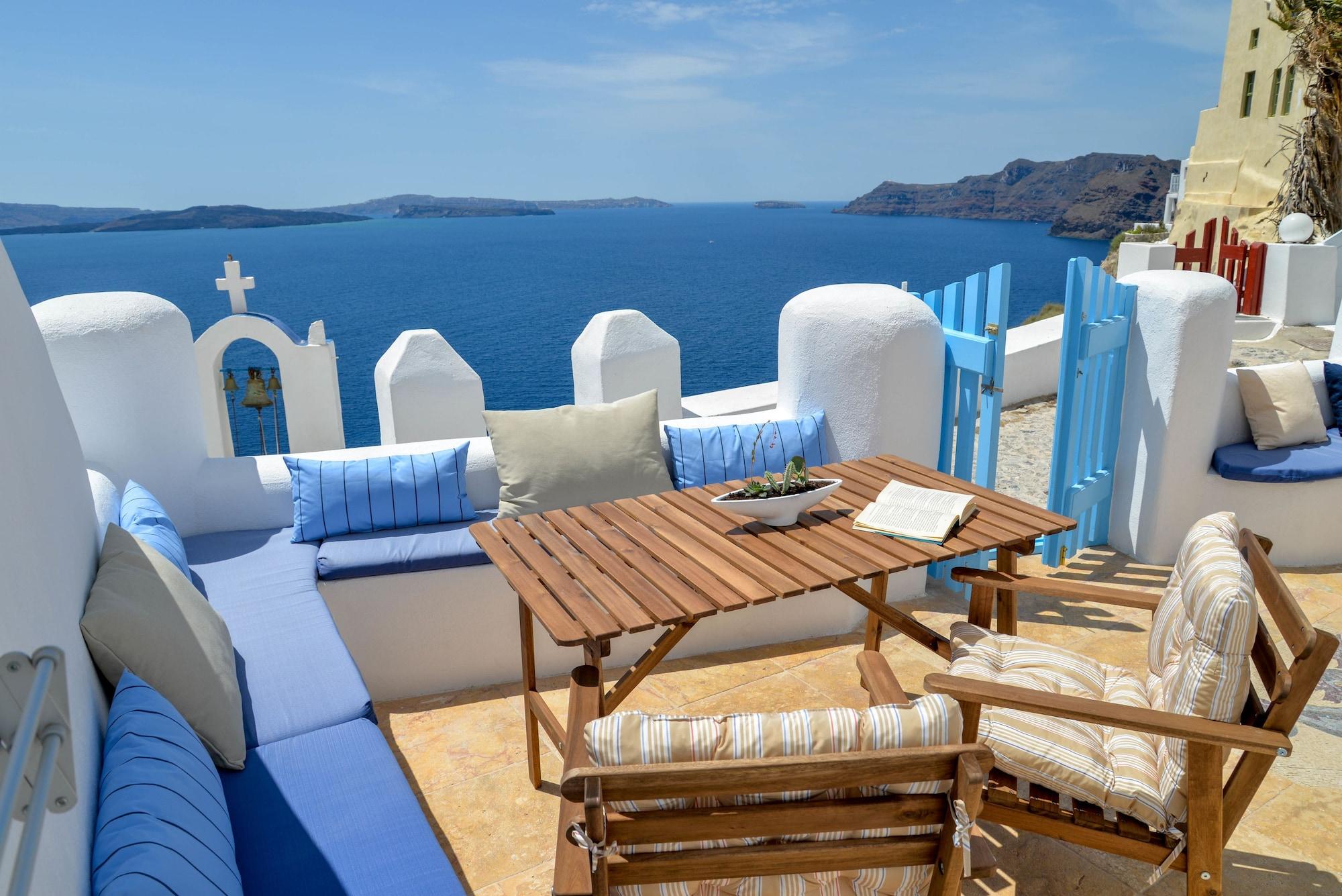 Varios Genesis Cave Houses