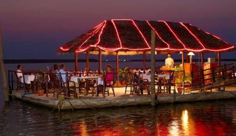 Restaurant Poovar Island Resort