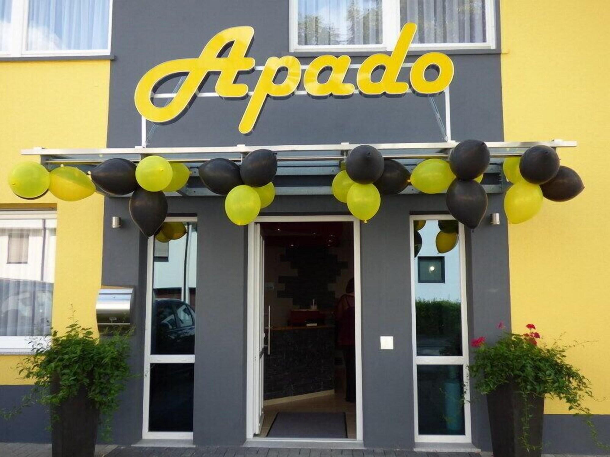 Varios Apado-Hotel garni