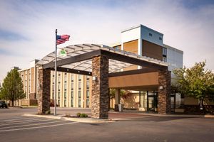 Alojamiento - Best Western Plus Strongsville Cleveland