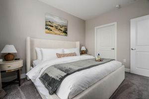 Alquiler Vacacional - Downtown Luxury - Top Floor 2BR at Topiary Park