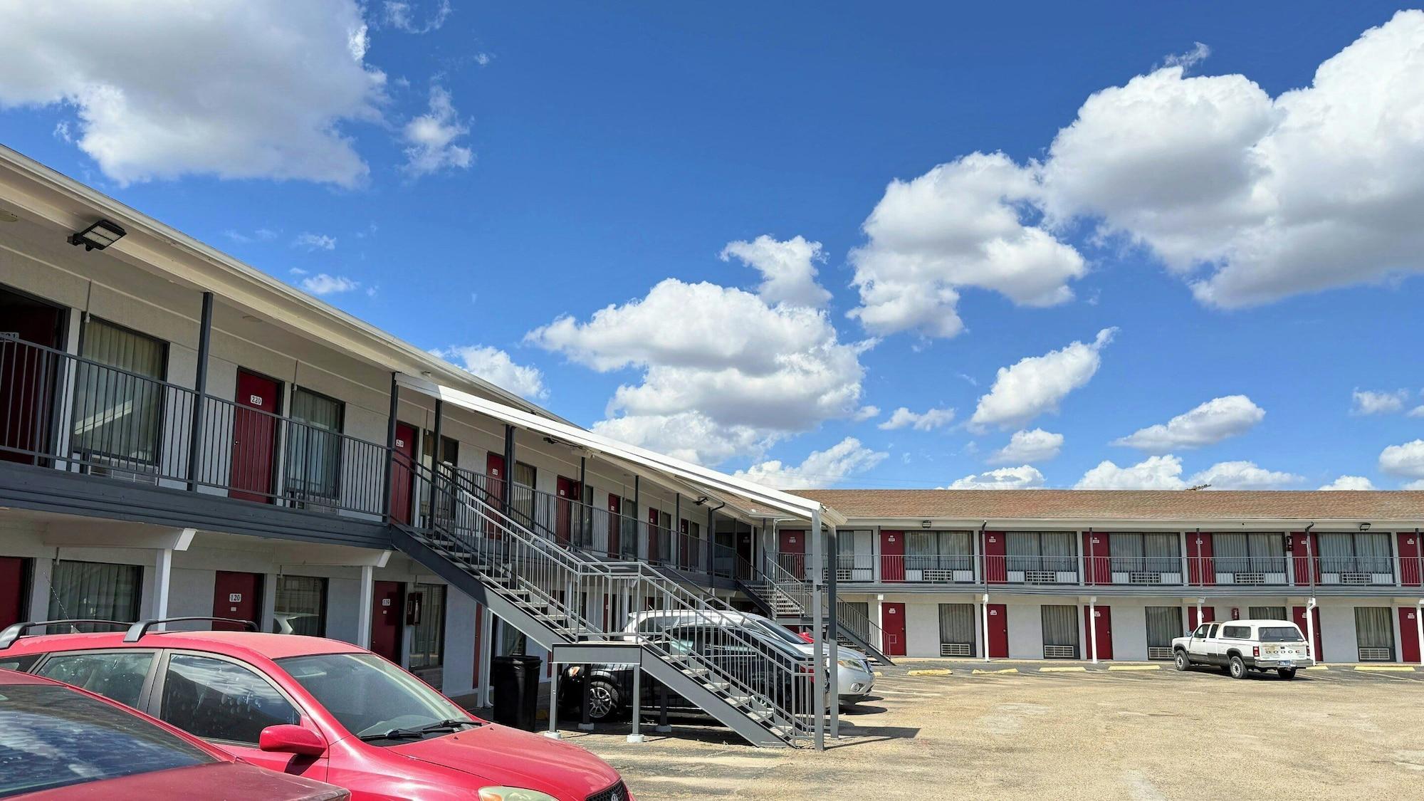 Vista Exterior Thunderbird Motel Hillsboro