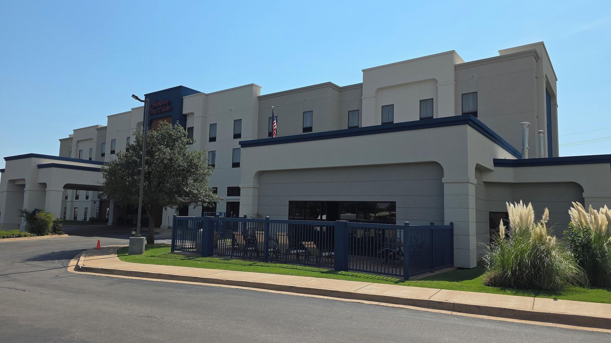 Vista Exterior Hampton Inn & Suites Lawton