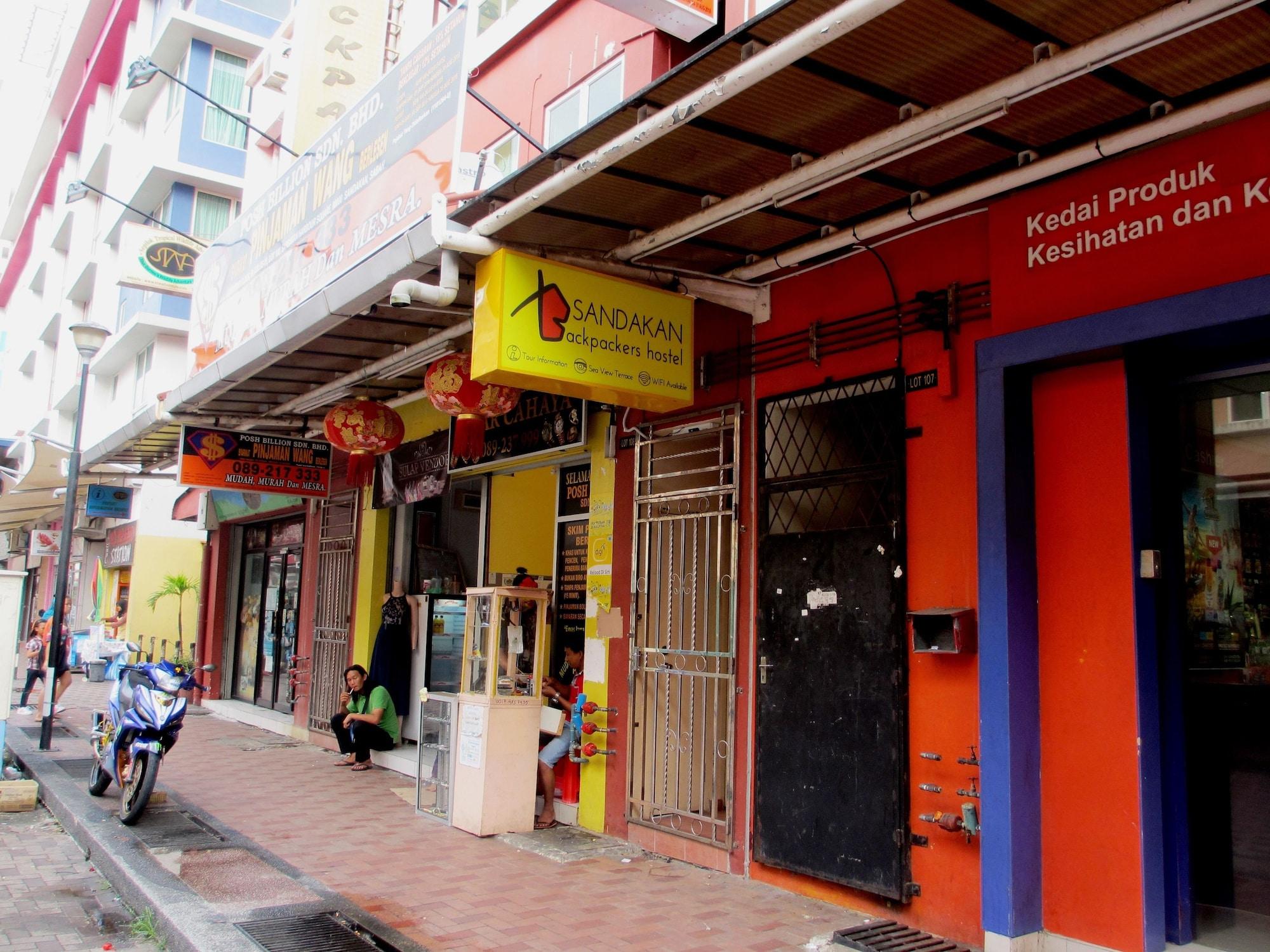 Vista Exterior Sandakan Backpackers Hostel