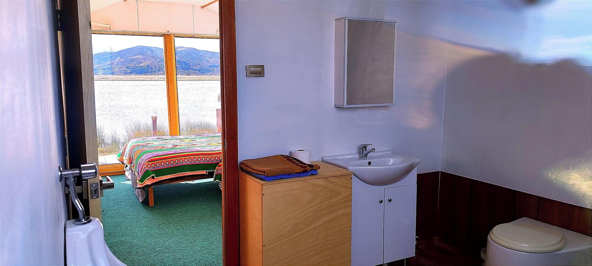 Equipamiento de Habitación MeyTic Titicaca Lodge