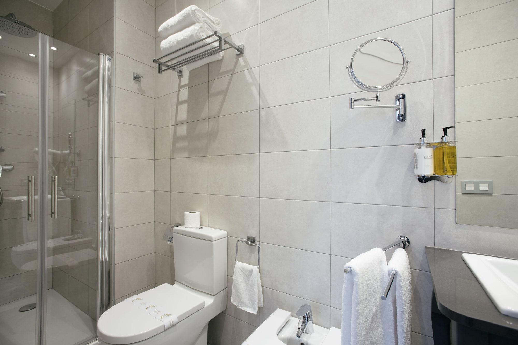 Equipamiento de Habitación Legazpi Doce Rooms & Suites