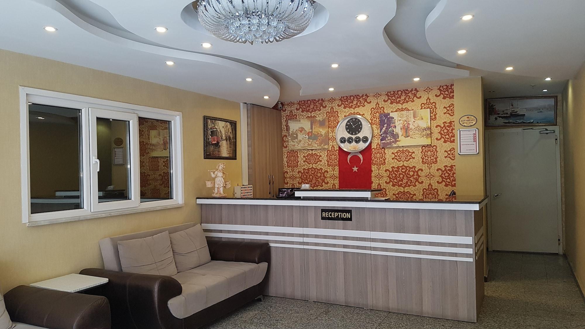 Vista Lobby Grand Dedem Hotel