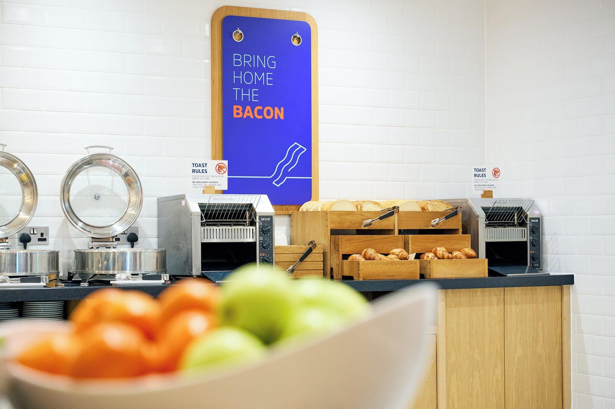 Restaurant Holiday Inn Express London - Croydon by IHG