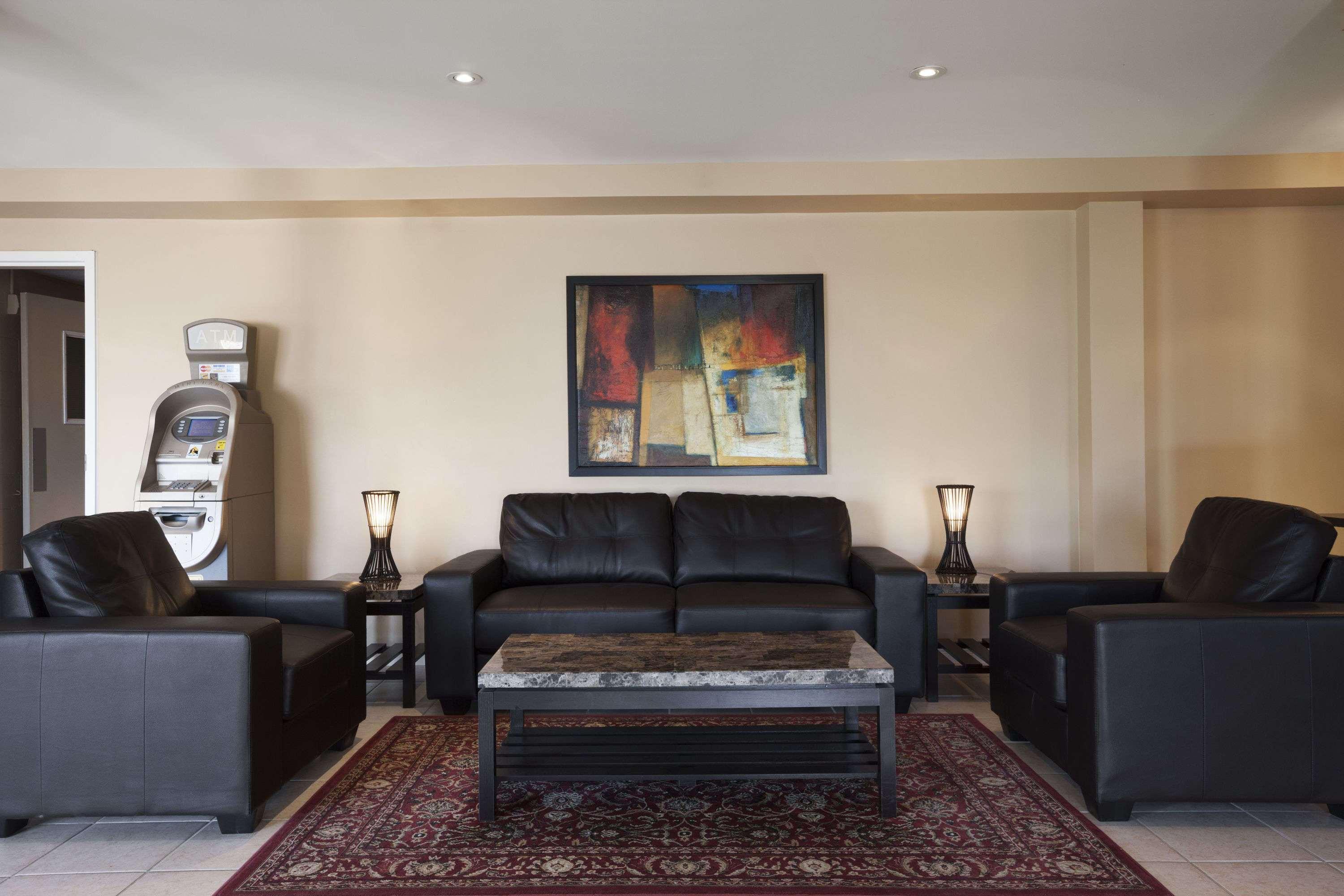 Vista Lobby Travelodge by Wyndham Kapuskasing