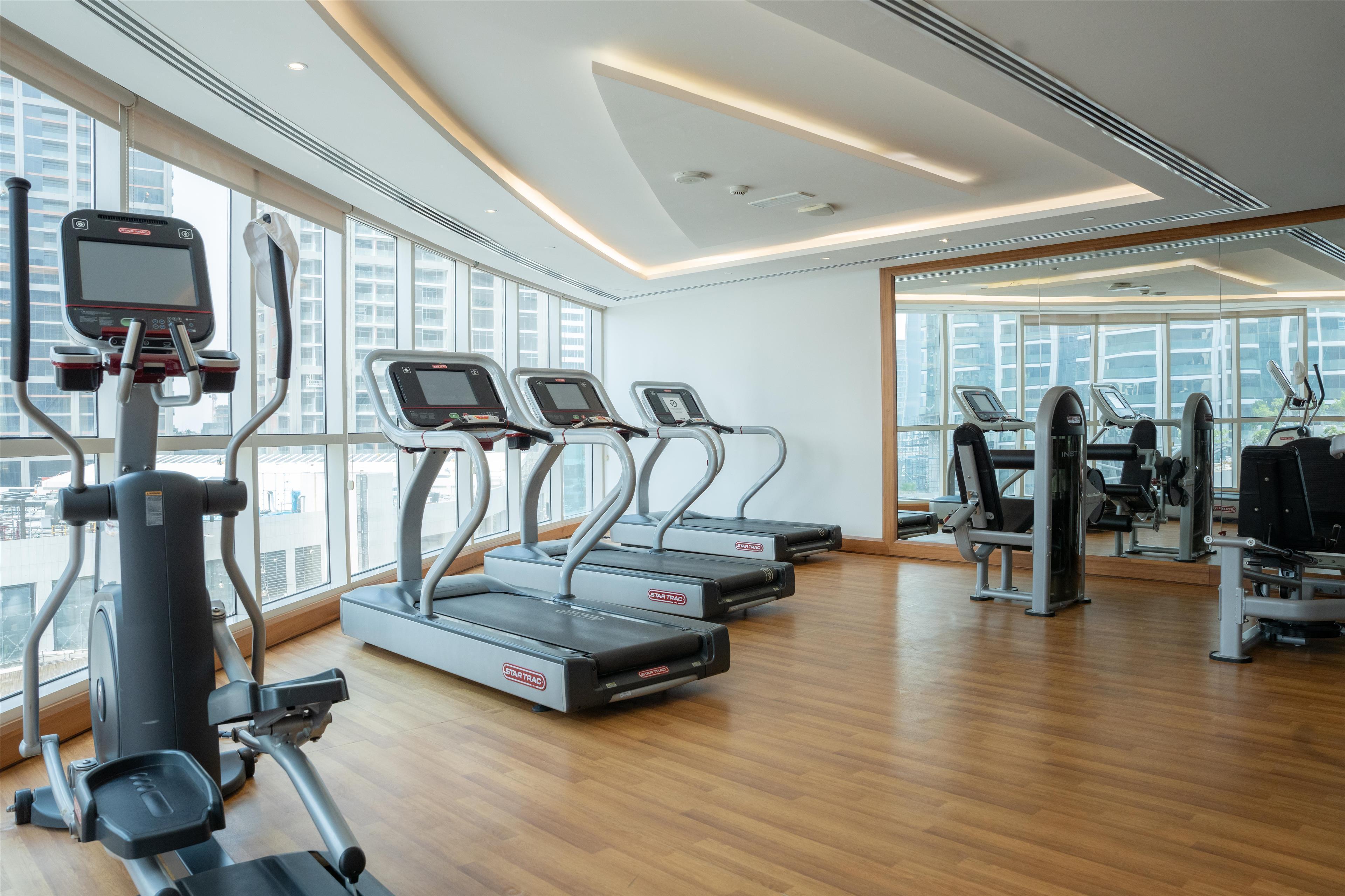 Gimnasio Radisson Blu Hotel Dubai Waterfront