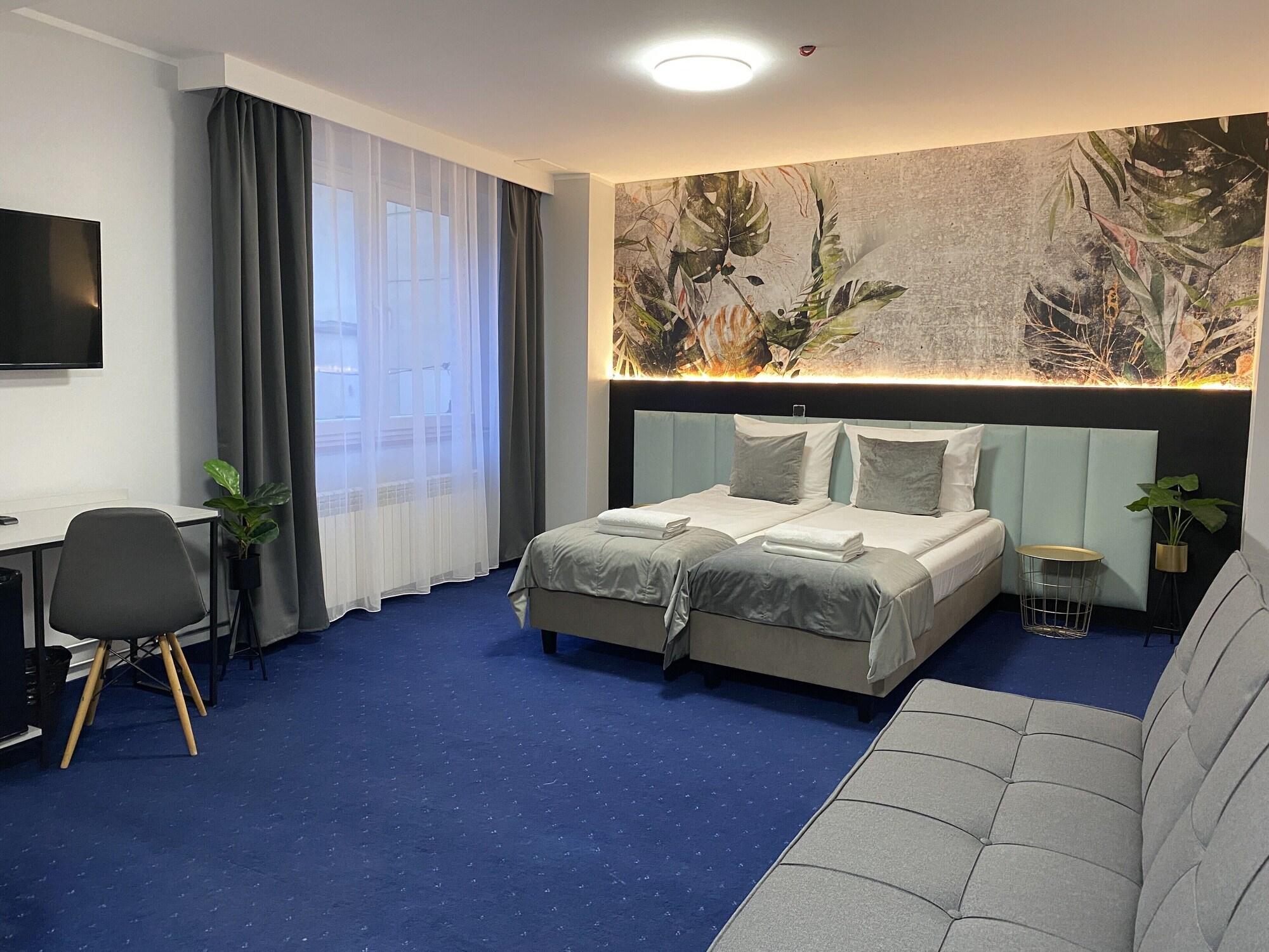 Varios Cube House Aparthotel