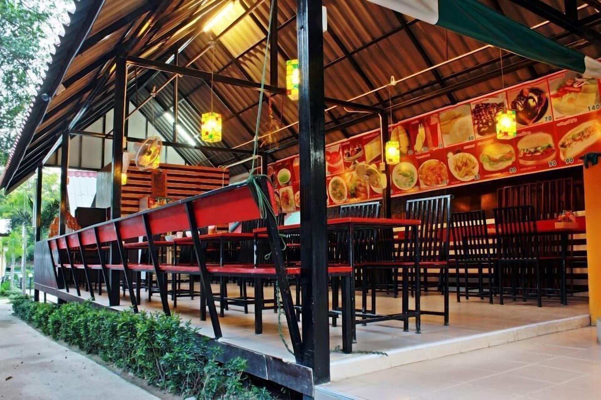 Restaurant NT House Koh Lipe Resort