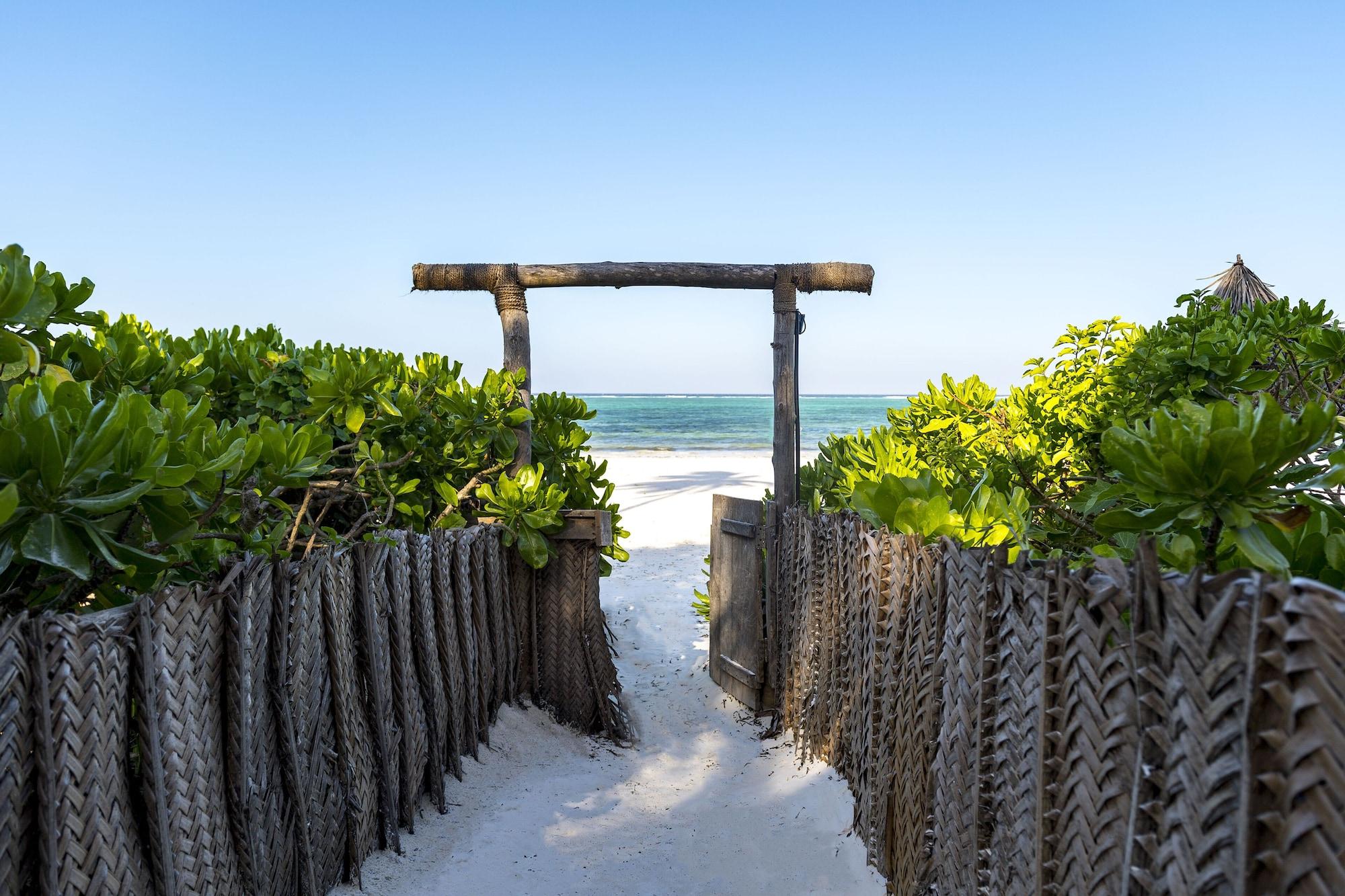 Playa Zanzibar Sunrise at Bandas