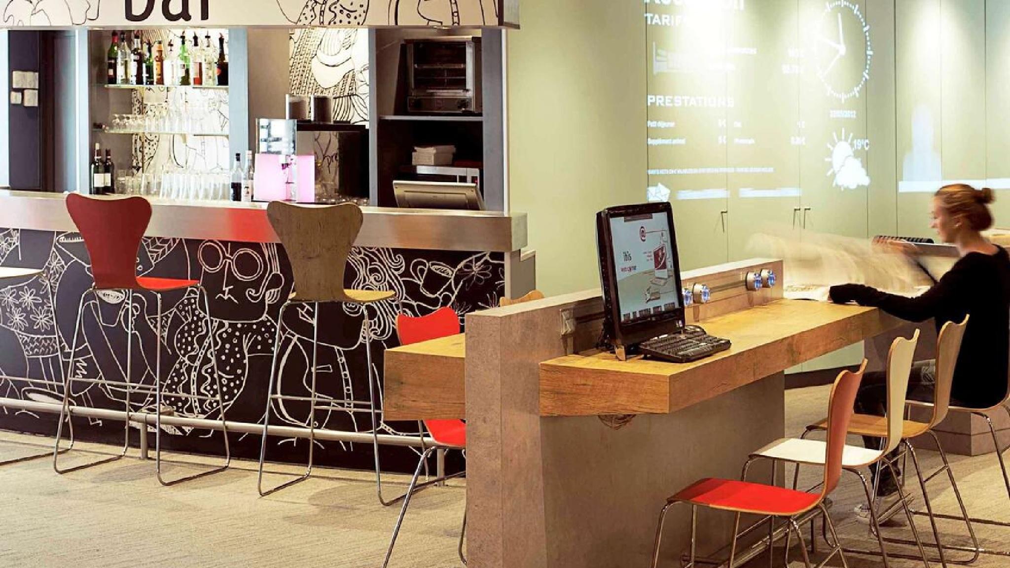 Bar/Salón ibis Paris Porte d'Italie