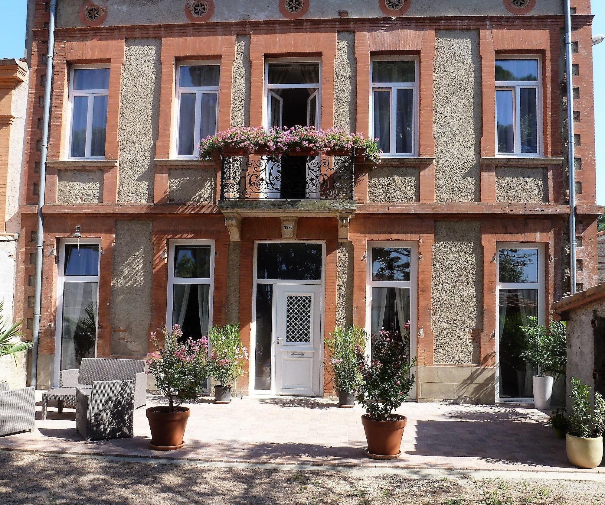 Vista Exterior La Maison du Poëlon