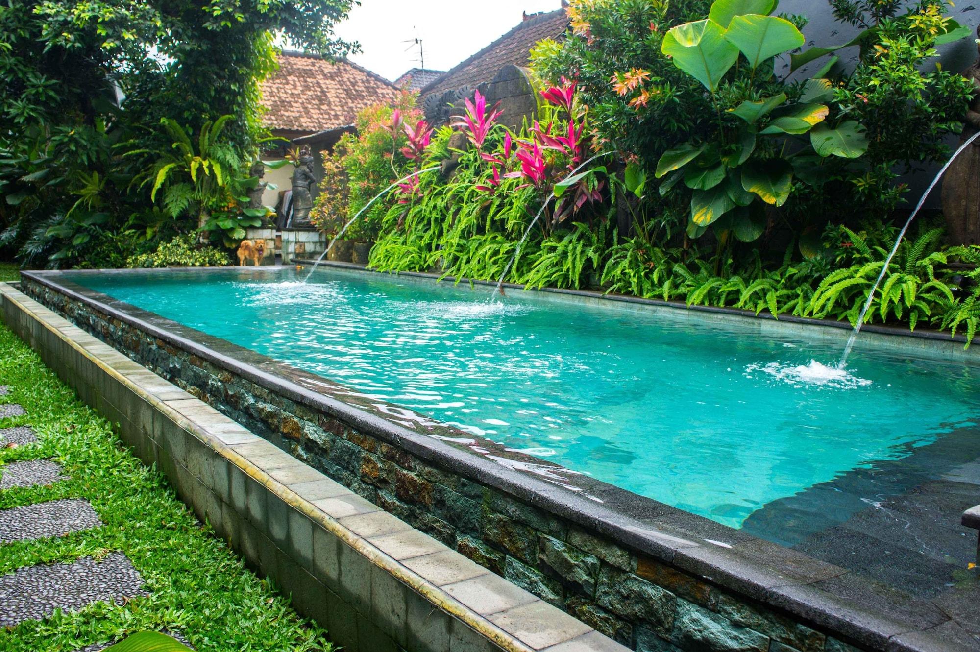 Vista Piscina Bale Bali Inn