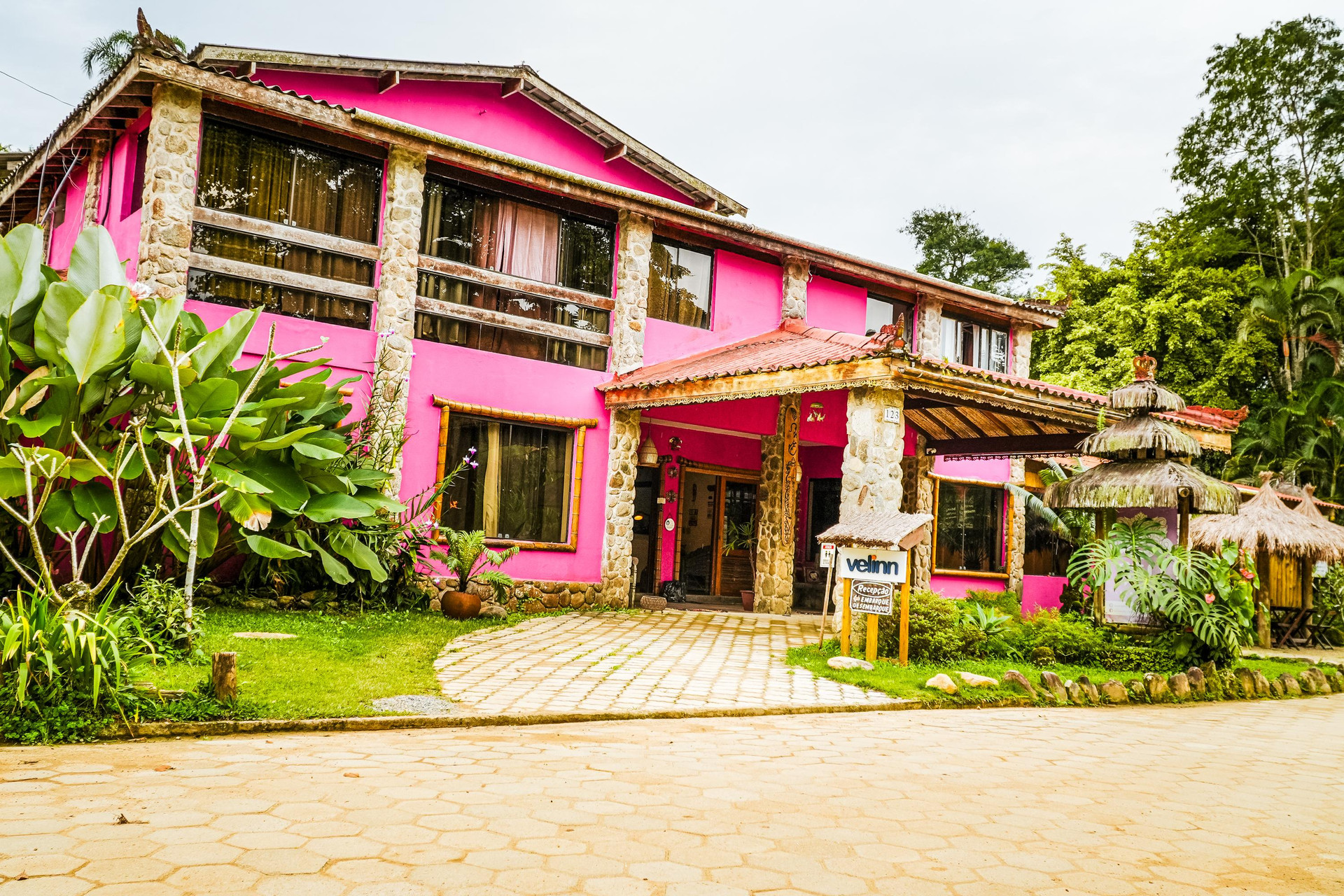 Vista Exterior VELINN Pousada Bali Itamambuca