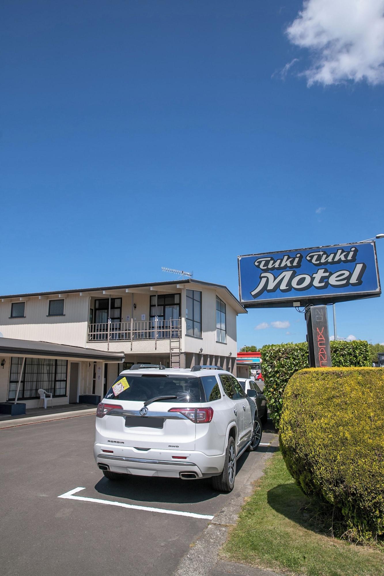 Varios Tuki Tuki Motel