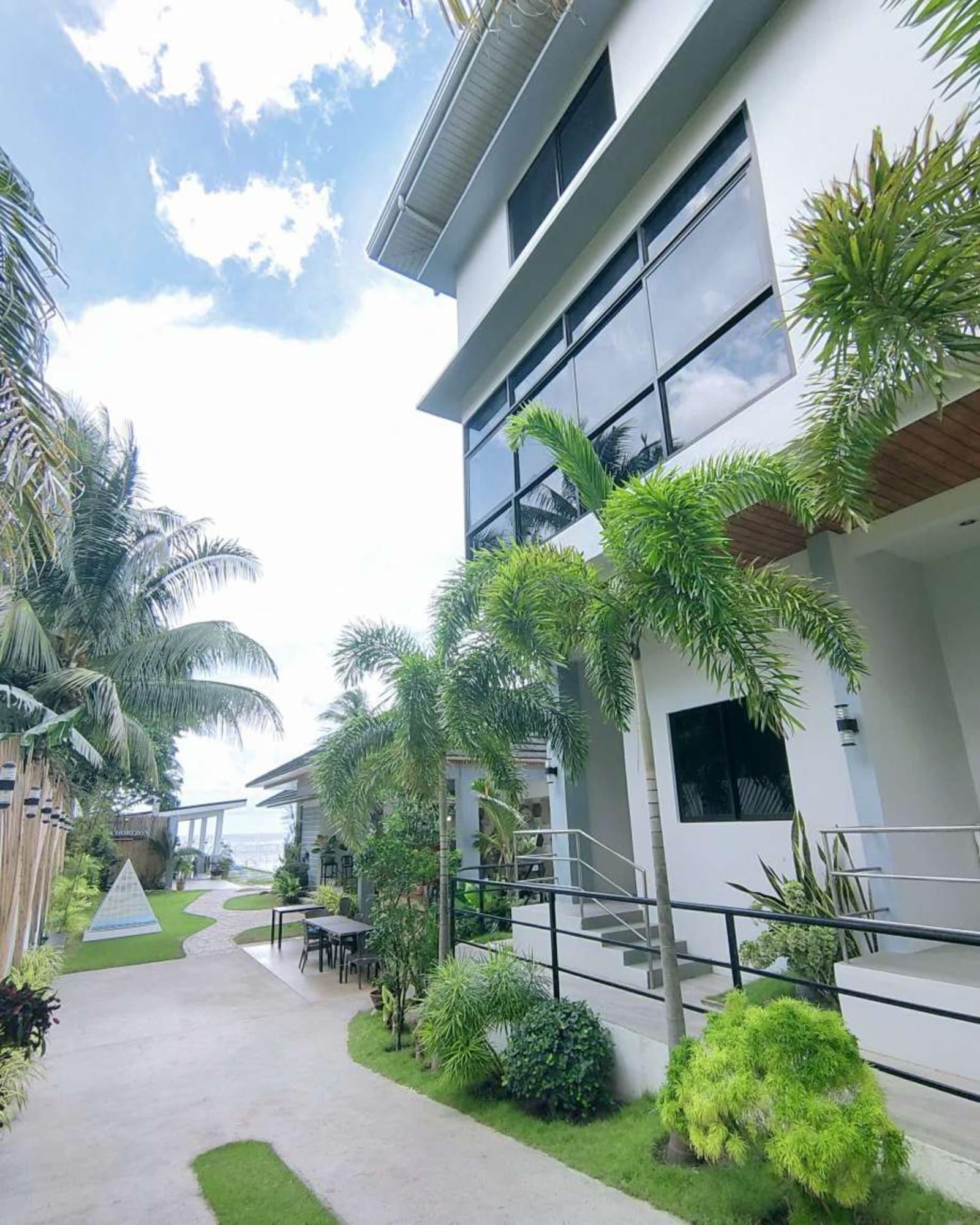 Vista Exterior Sea Horizon Resort