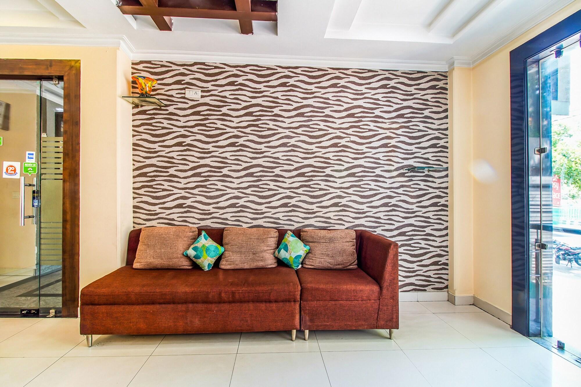 Vista Lobby Fabhotel Signature Plaza