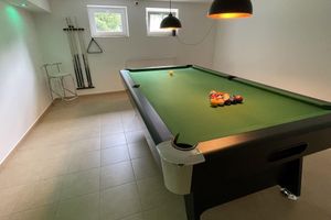 Arriendo temporal - Modern House with Garden