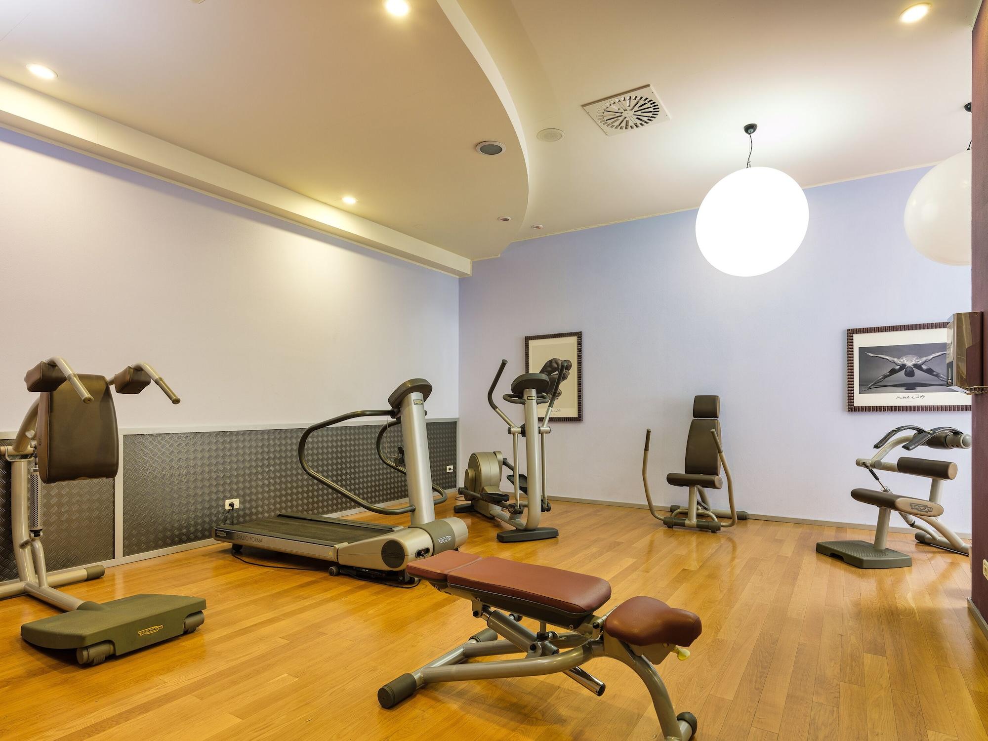 Gimnasio Parc Hotel Germano Suites