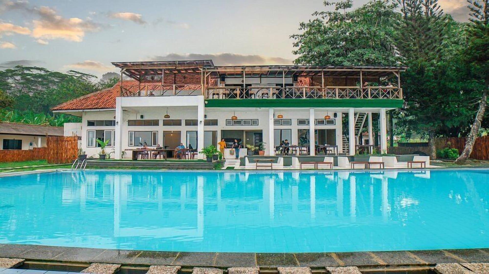 Restaurant La Plage Beach Club & Resort