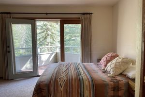 Alquiler Vacacional - Fabulous location! Relax with River & Baldy views.