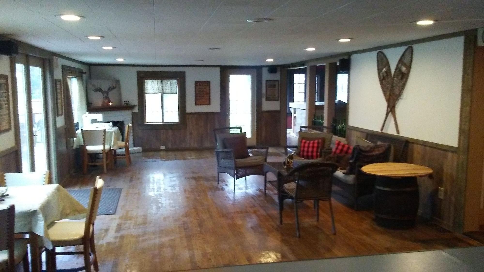 Vista Lobby The Cabins at Autumn Mountain Winery