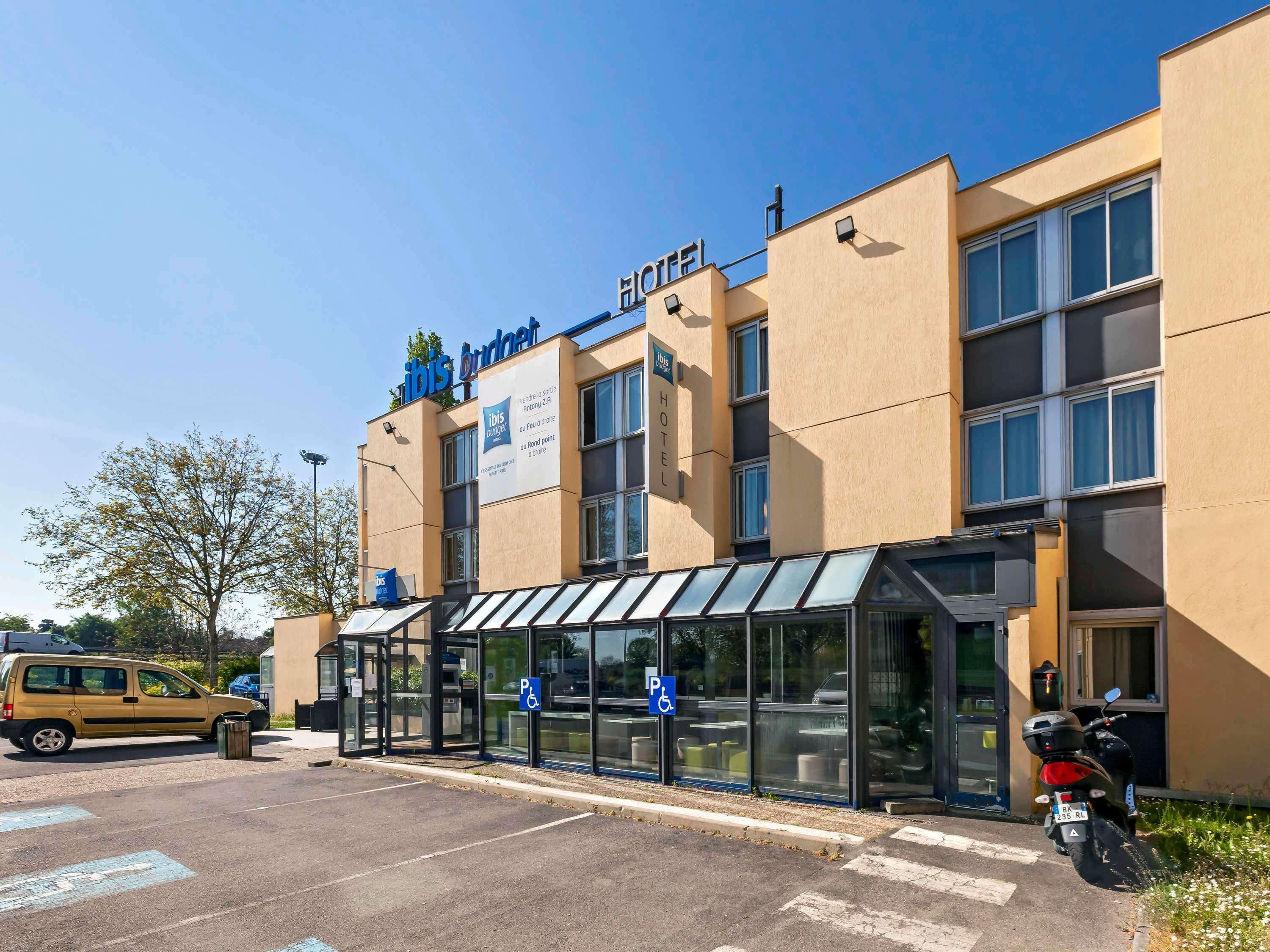 Vista Exterior Ibis budget Antony Massy