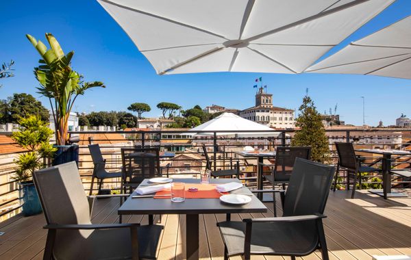 U-Visionary Roma Hotel