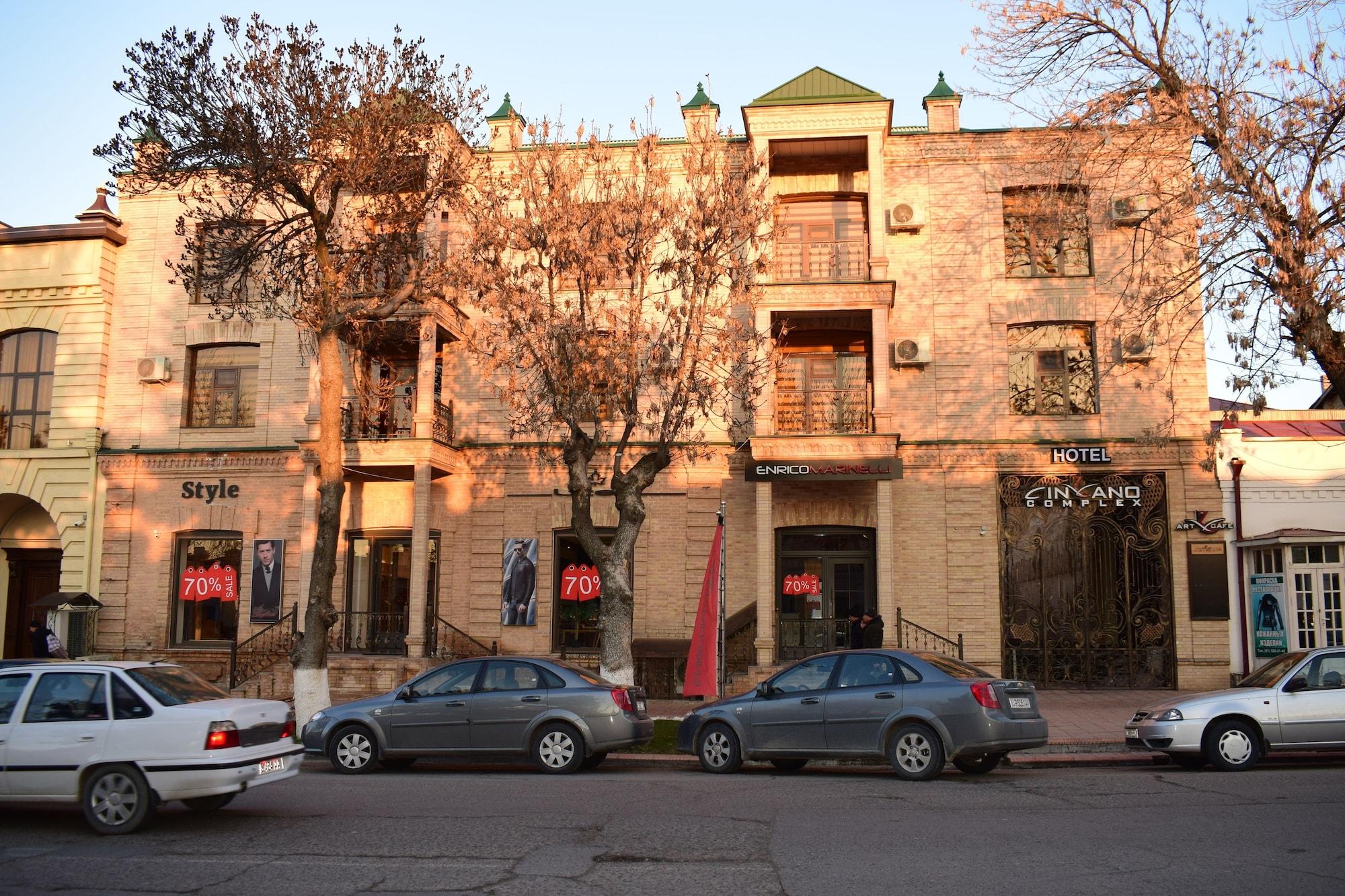 Varios Cinzano Complex