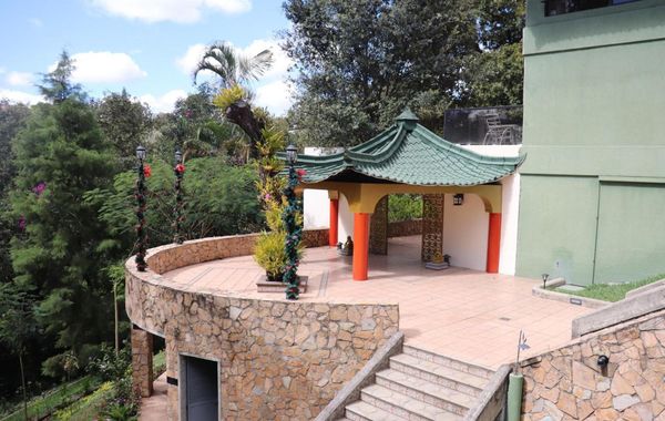 Suites Jardin Imperial
