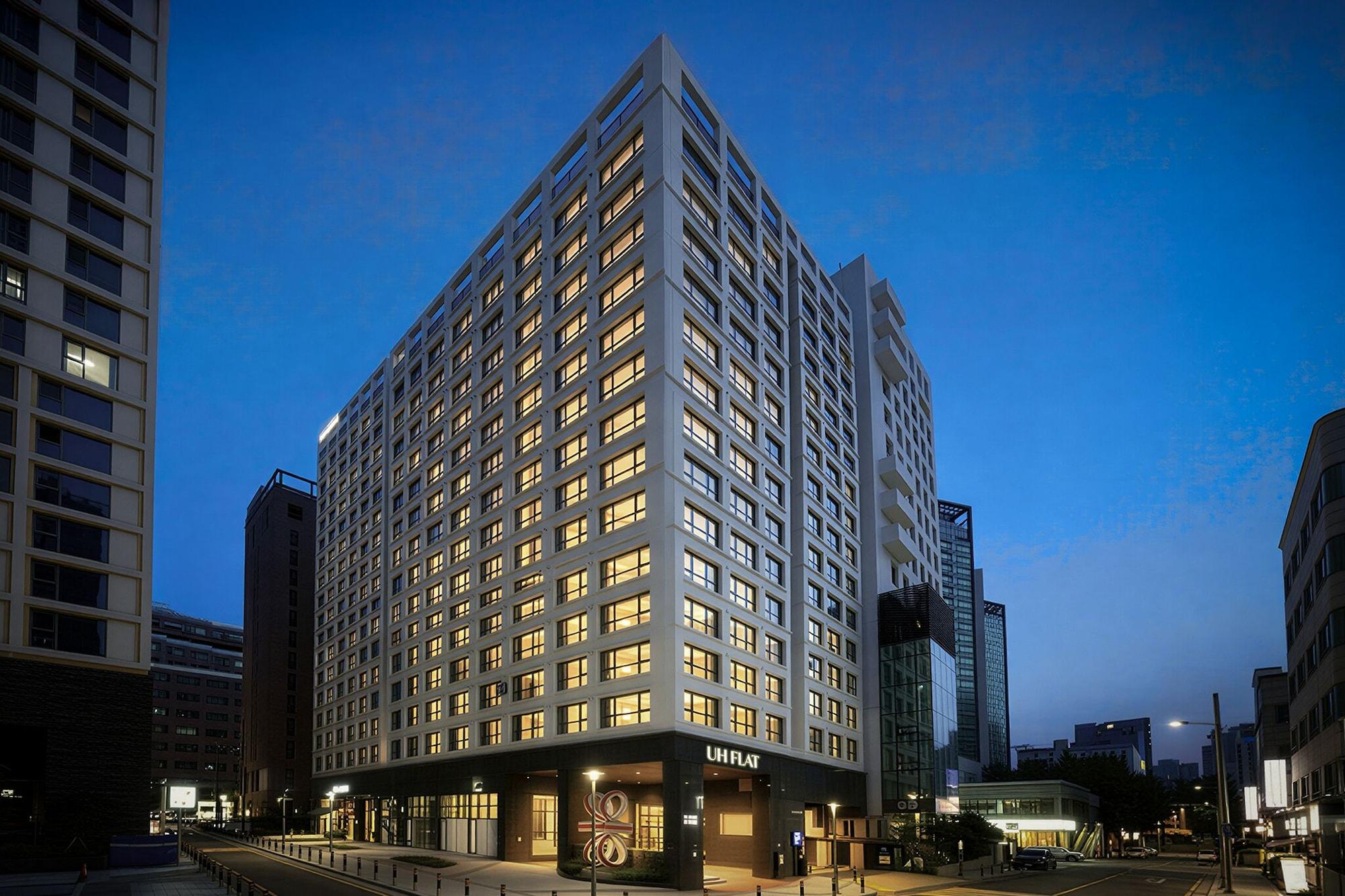 Vista Exterior UH FLAT THE SEOCHO